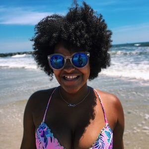 Meet your Posher, Noel